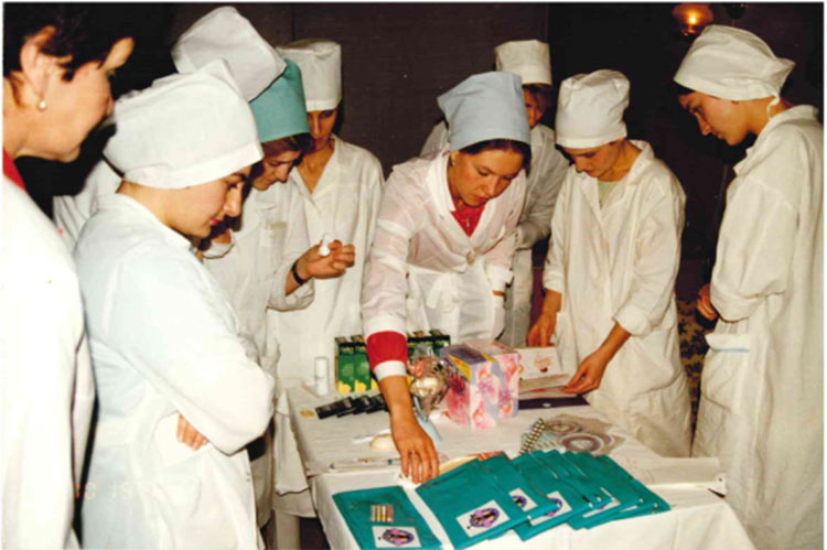 The Choices staff delegation at Hospital 53 in Moscow presenting on birth control